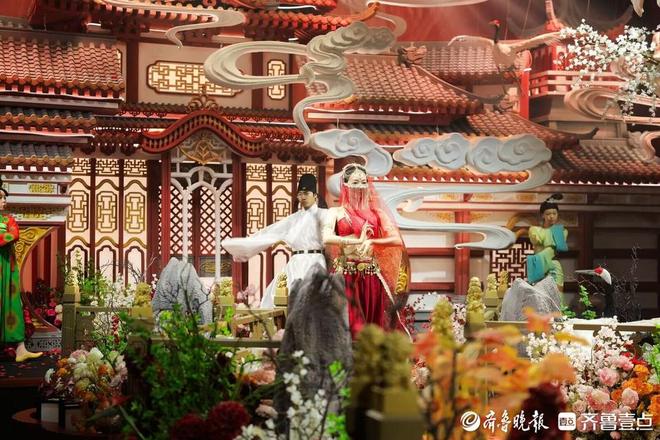 锁甜蜜经济青岛邮轮母港打造网红打卡地j9九游会登录婚姻登记+邮轮文旅解(图4)