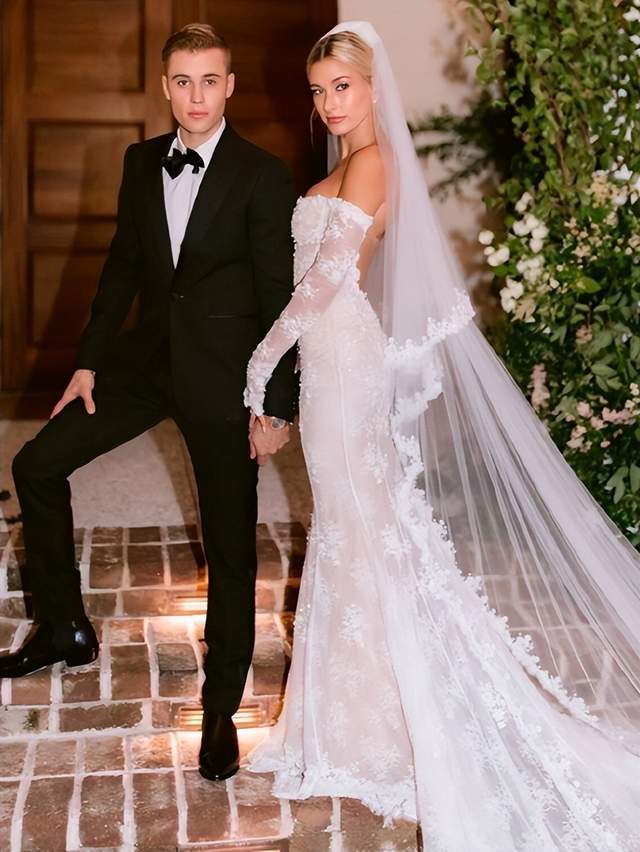 12套婚纱没一件好看网友评价品味太差J9国际集团徐艺洋黄子韬10月婚礼试(图9)