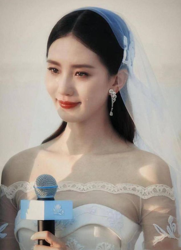 12套婚纱没一件好看网友评价品味太差J9国际集团徐艺洋黄子韬10月婚礼试